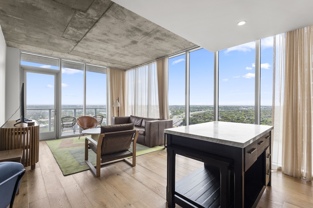 Austin Condo Hotel - photo 546