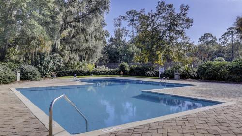Evian 123 2 Bedrooms Sleeps 6 Pool Golf View - photo 15