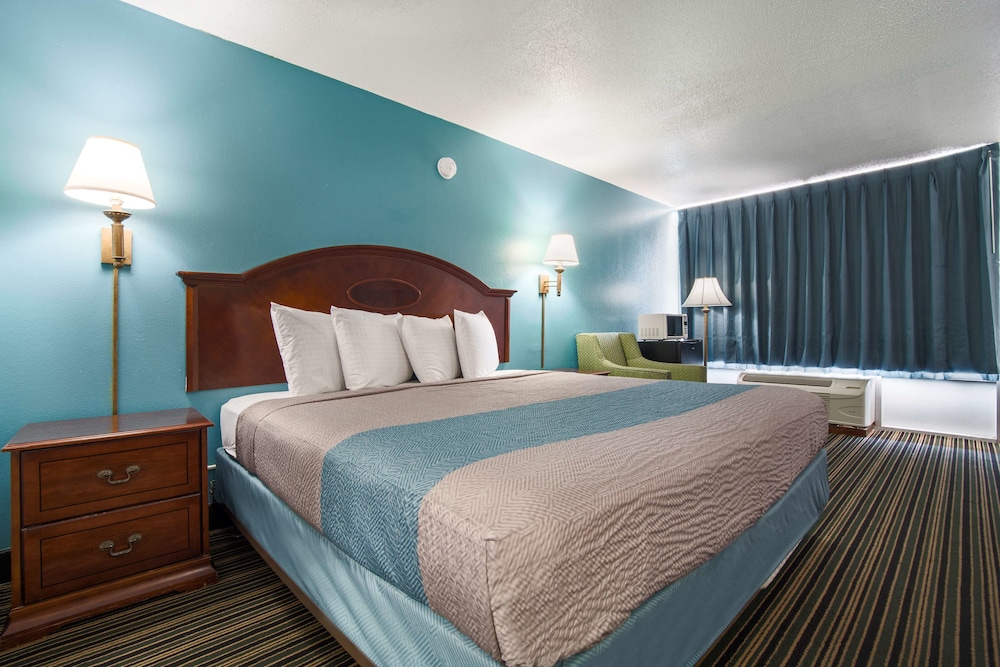 American INN of Orangeburg - photo 32