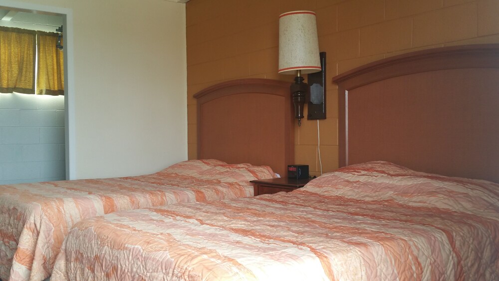 Thunder Bird Motel - photo 25