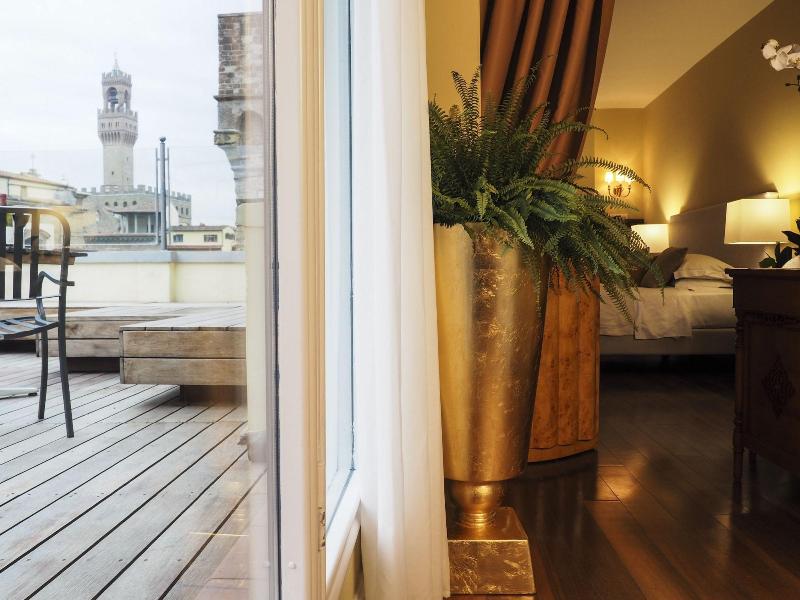 Aqa Palace - carbon neutral hotel in Florence