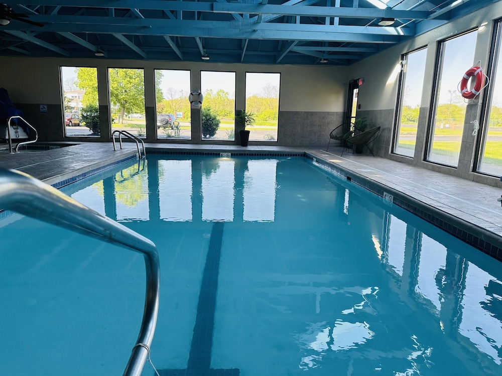 Country Inn & Suites by Radisson Canton near Hall - photo 24