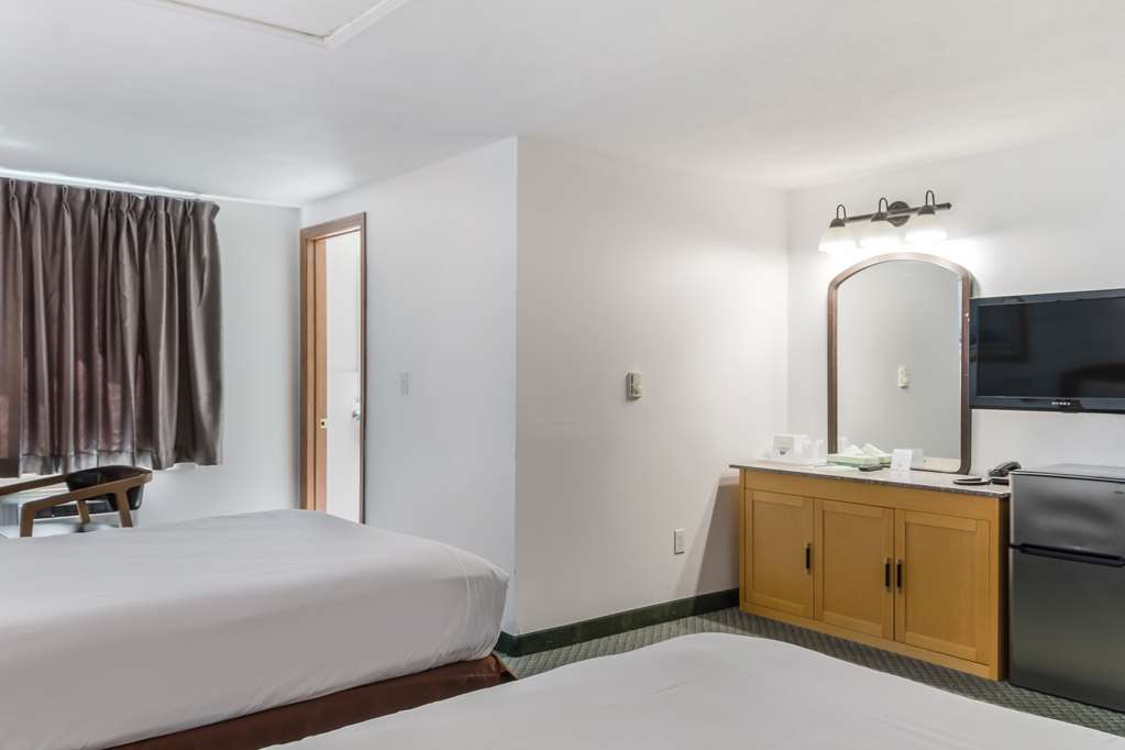 Americas Best Value Inn & Suites Hyannis Cape Cod - photo 26