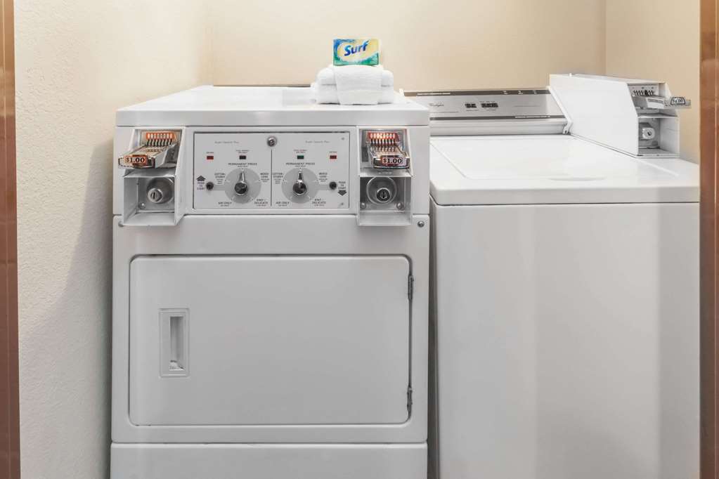 Super 8 by Wyndham Merrillville - photo 38