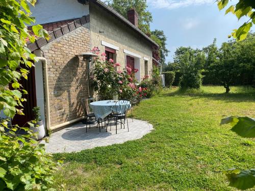 Studio Epicea Avec Jardin Et Stationnement Dans Charmante Propriete Proche Gare