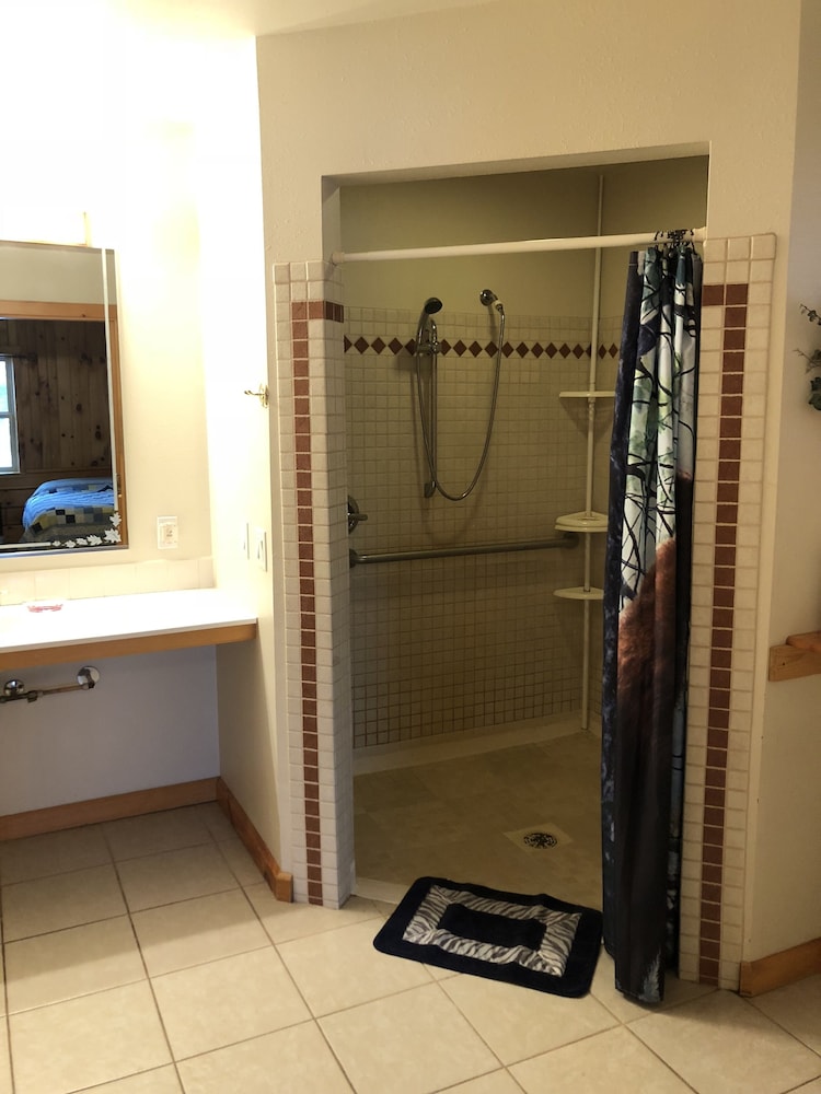 Sunset Pines Resort - photo 13