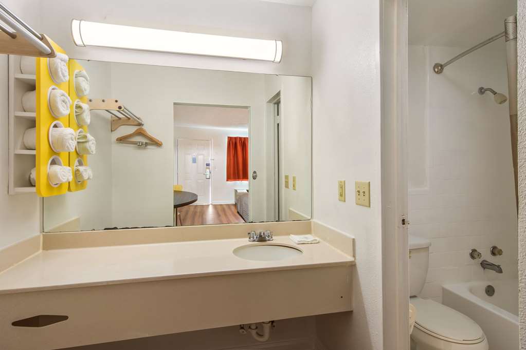 Motel 6 Warner Robins GA - photo 15
