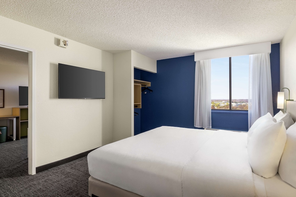 Spark by Hilton Germantown Washington DC North - photo 15