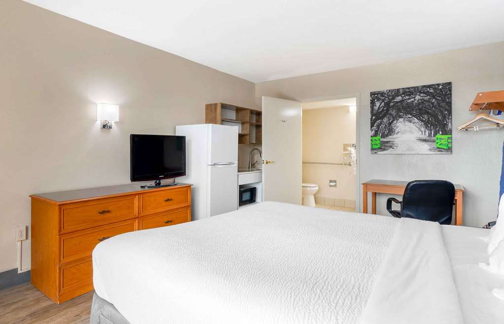 Extended Stay America Suites Bristol - photo 13