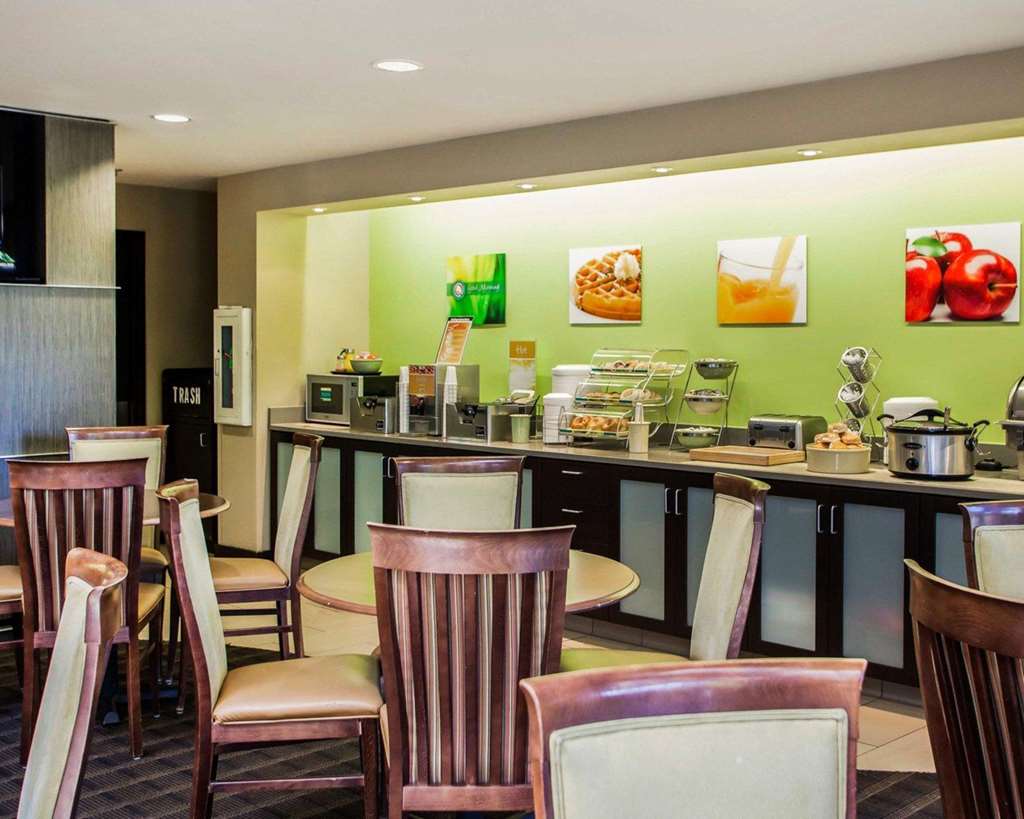 Quality Inn & Suites Peoria North - photo 45