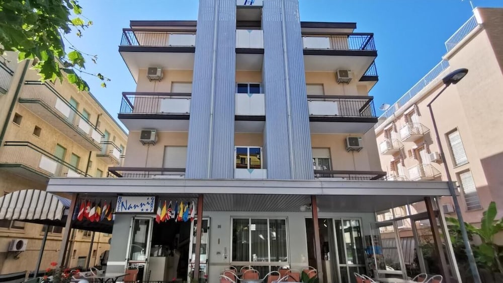 Hotel Nanni Garnì - last minute hotel in Rimini