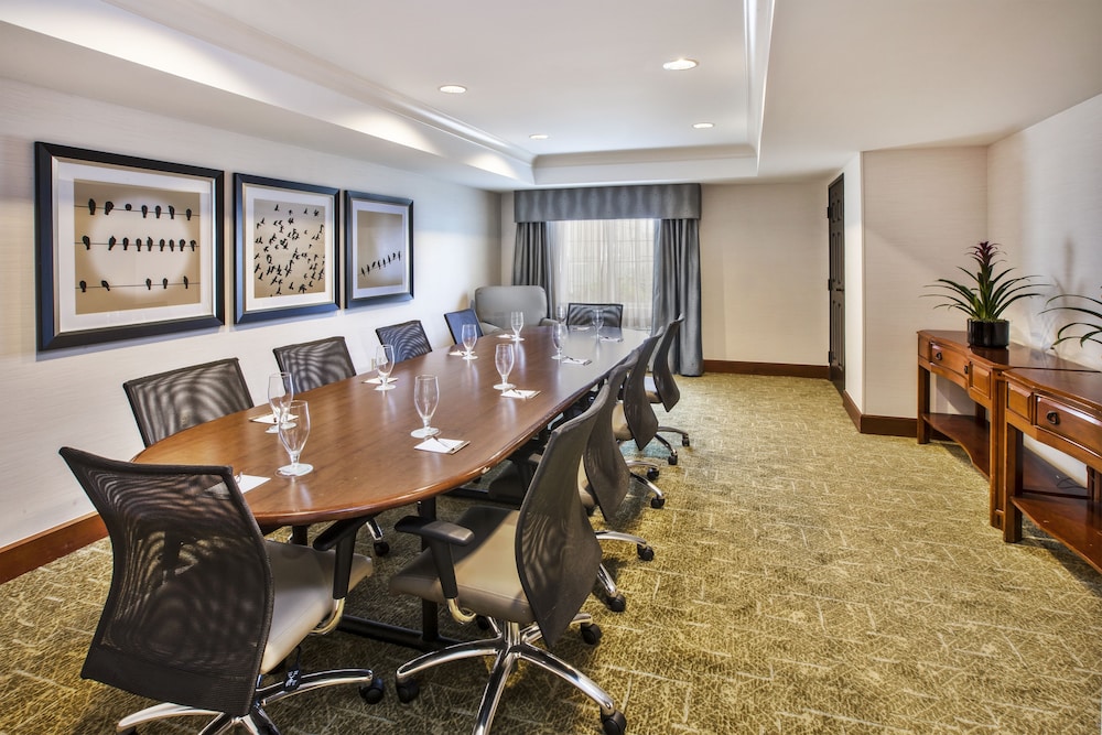 Staybridge Suites Cleveland Mayfield Heights Beachwood by IHG - photo 46