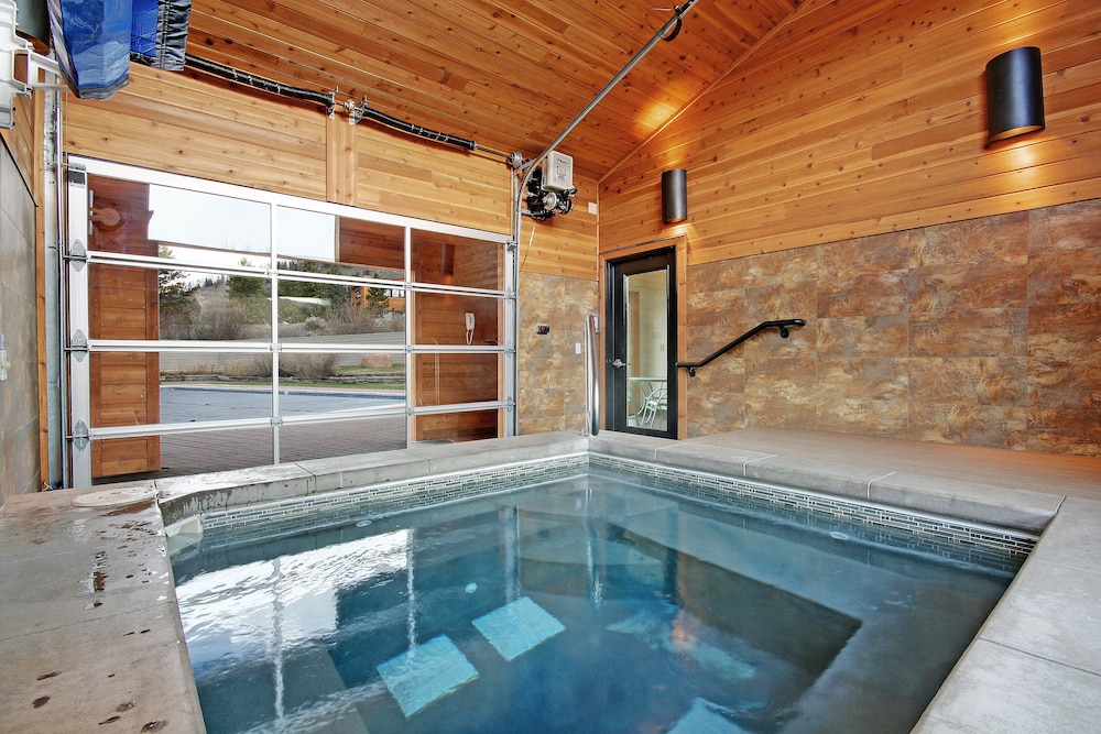 Tennis Townhomes 1326 - photo 25