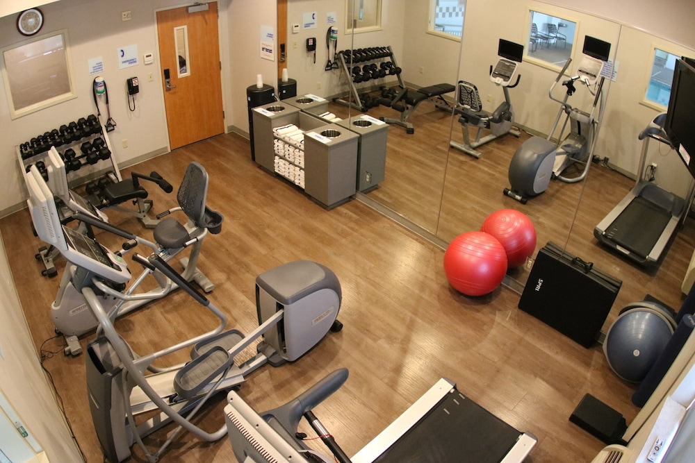 Holiday Inn Express & Suites Cheney by IHG - photo 26