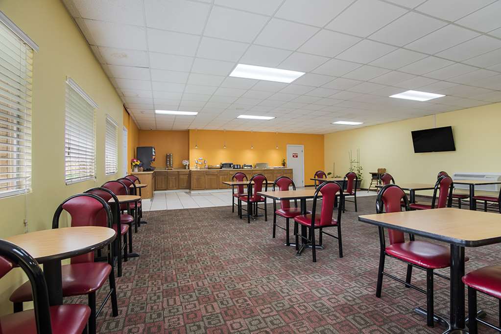 Americas Best Value Inn Tulsa at I 44 - photo 36