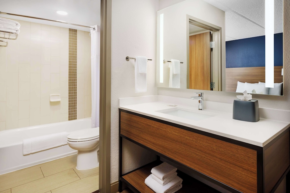Hyatt Place across from Universal Orlando Resort - photo 23
