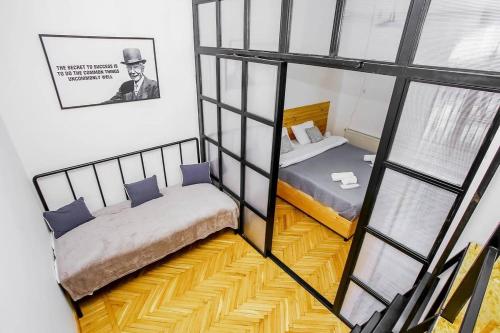 Wehost Loft next to the Freedom Square