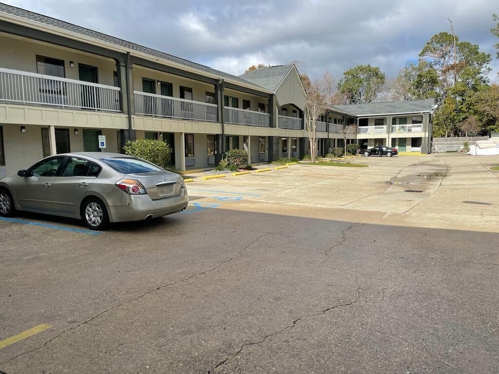 Americas Best Value Inn & Suites Slidell - photo 19