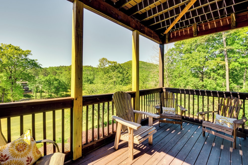 Kingwood Resort Condo with Golf Course Views - photo 26