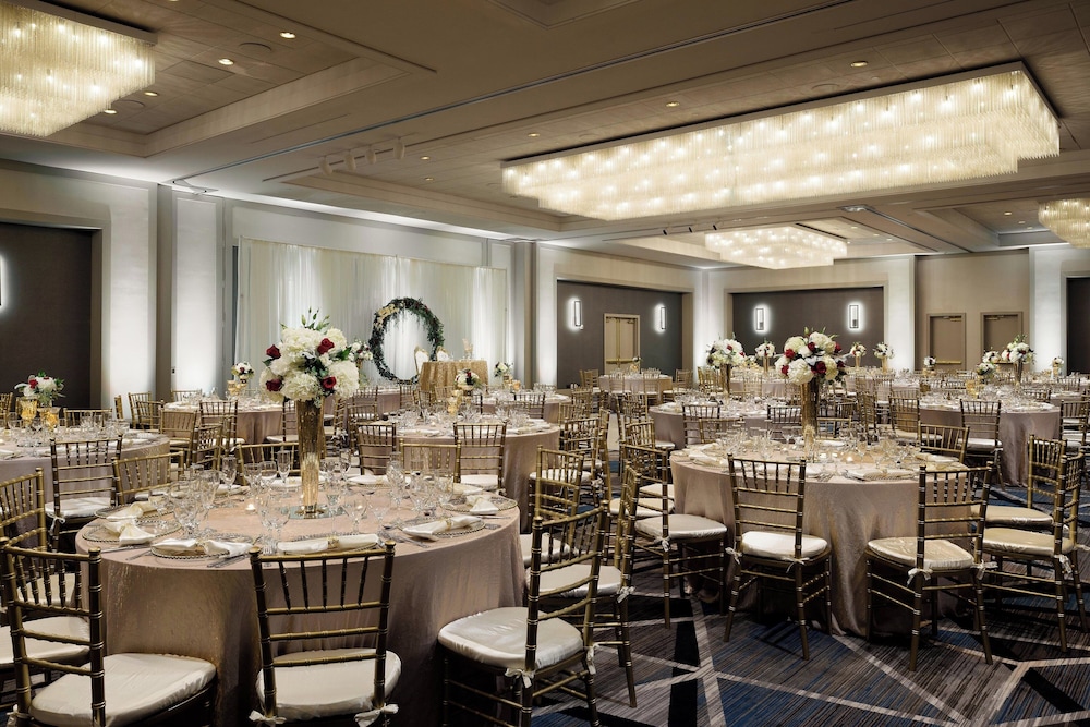 Sheraton Cerritos Hotel - photo 7