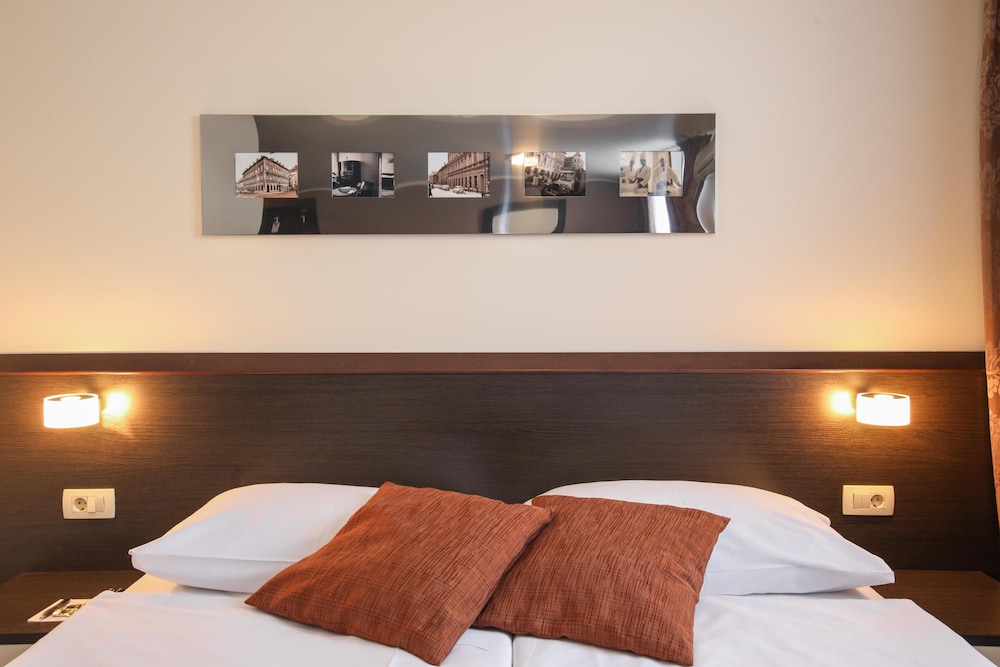 Hotel Evropa — Celje — photo 5