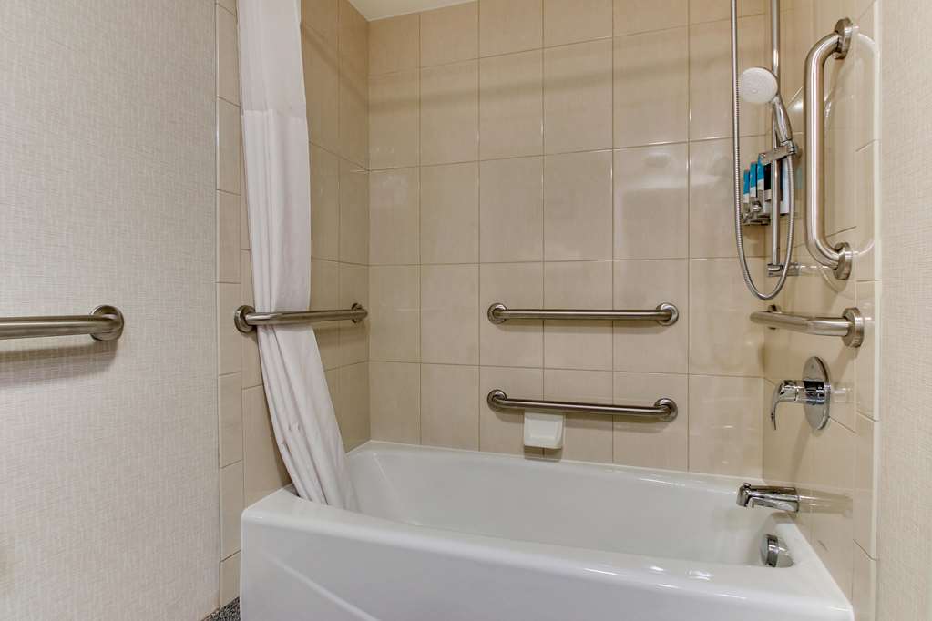 Pear Tree Inn St. Louis Airport - photo 28