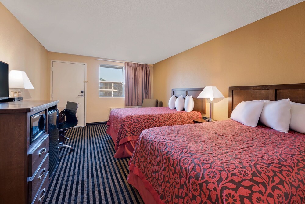 Days Inn Spokane - photo 6