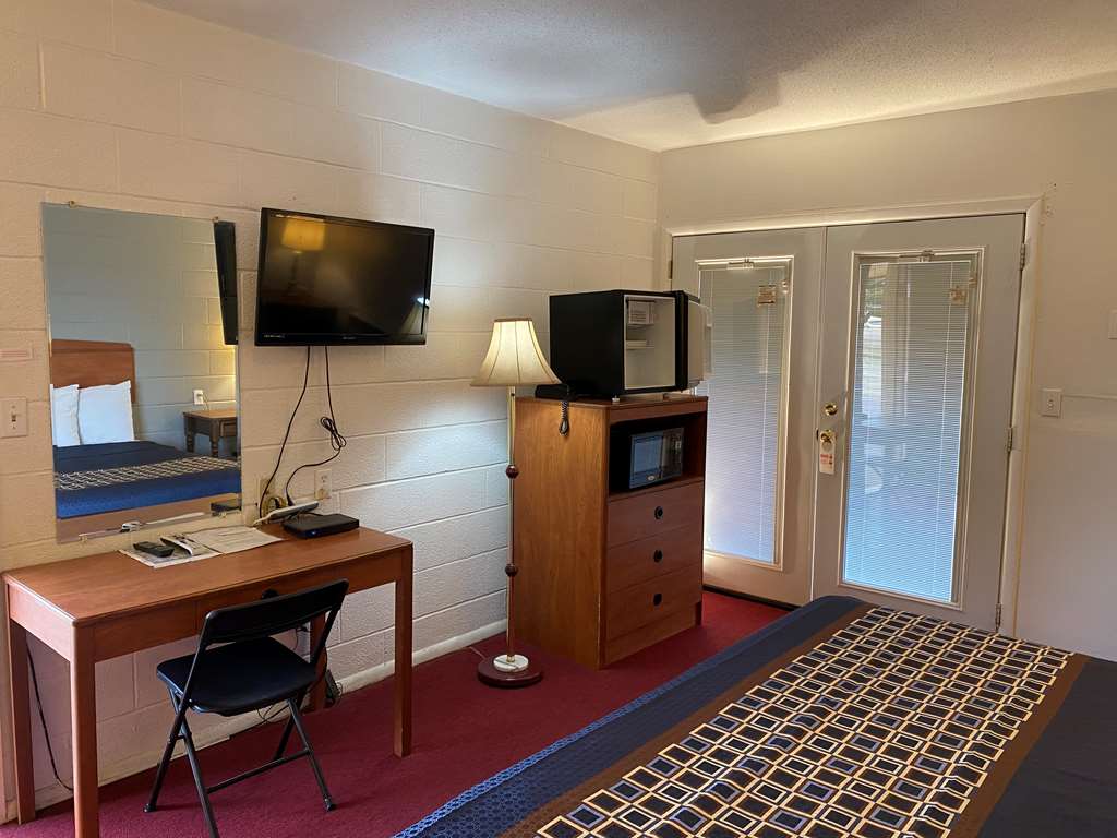 Knights Inn Fairview - photo 13