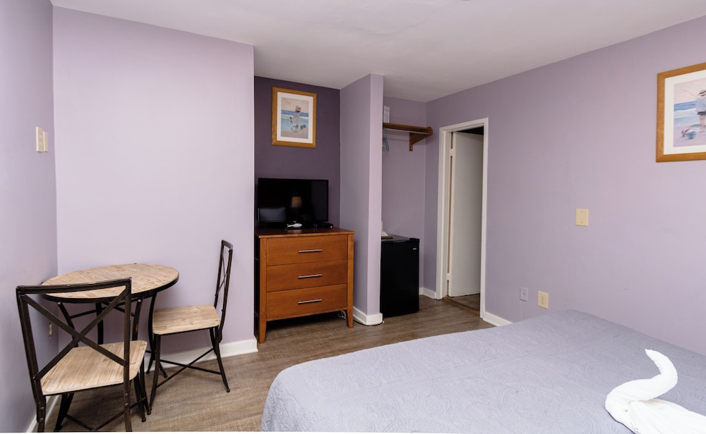Charlroy Motel - photo 32