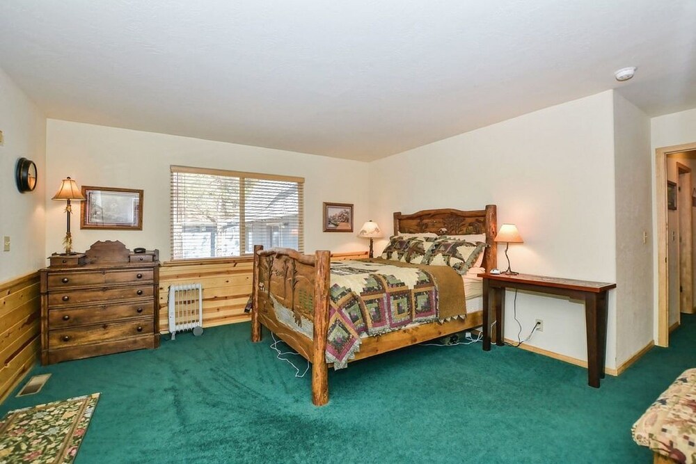 McWhinney The Pooh's Den Everything you need for a memorable time with family Pool Table - photo 5
