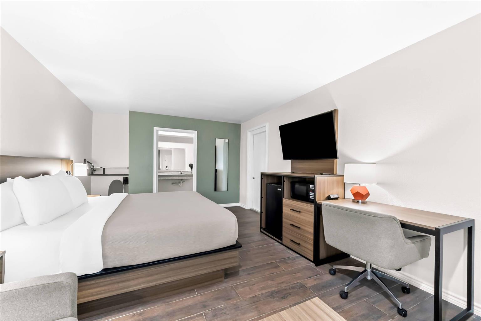 Quality Inn & Suites Port Lavaca Near Lighthouse Beach - photo 16