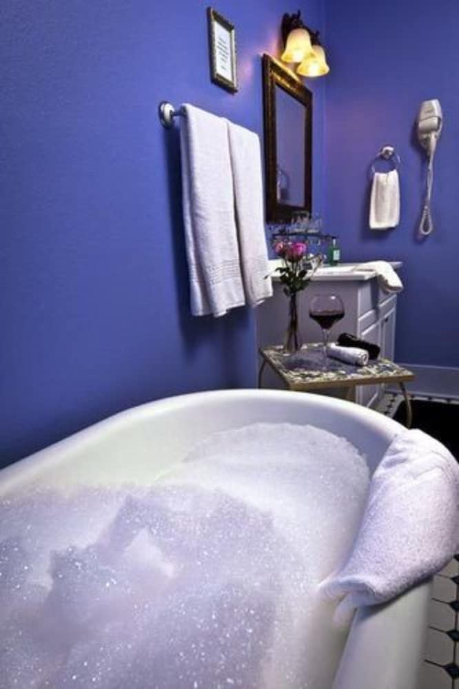 The Carriage House B&B - photo 38