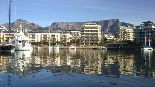 Waterfront Stays — 4-Star Luxury Hotel in Cape Town, South Africa