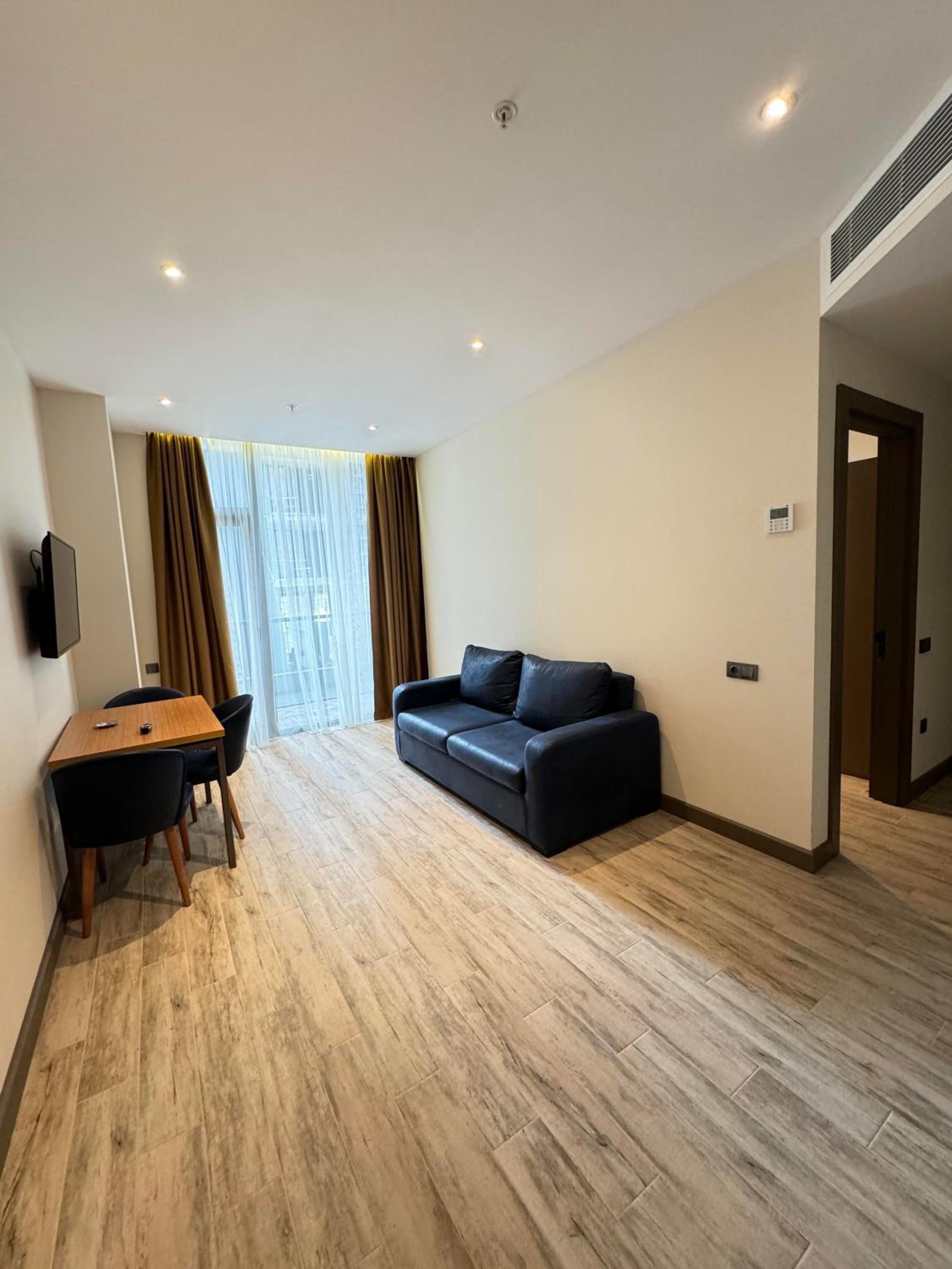 New wave apart hotel