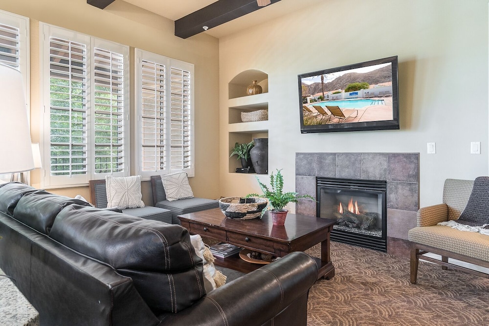 48756 Legacy Drive Condo by RedAwning — 4-Star Luxury Hotel in La Quinta, United States