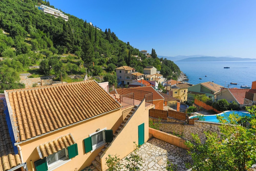 Takis House in Katavolos — 4-Star Luxury Hotel in Corfu, Greece