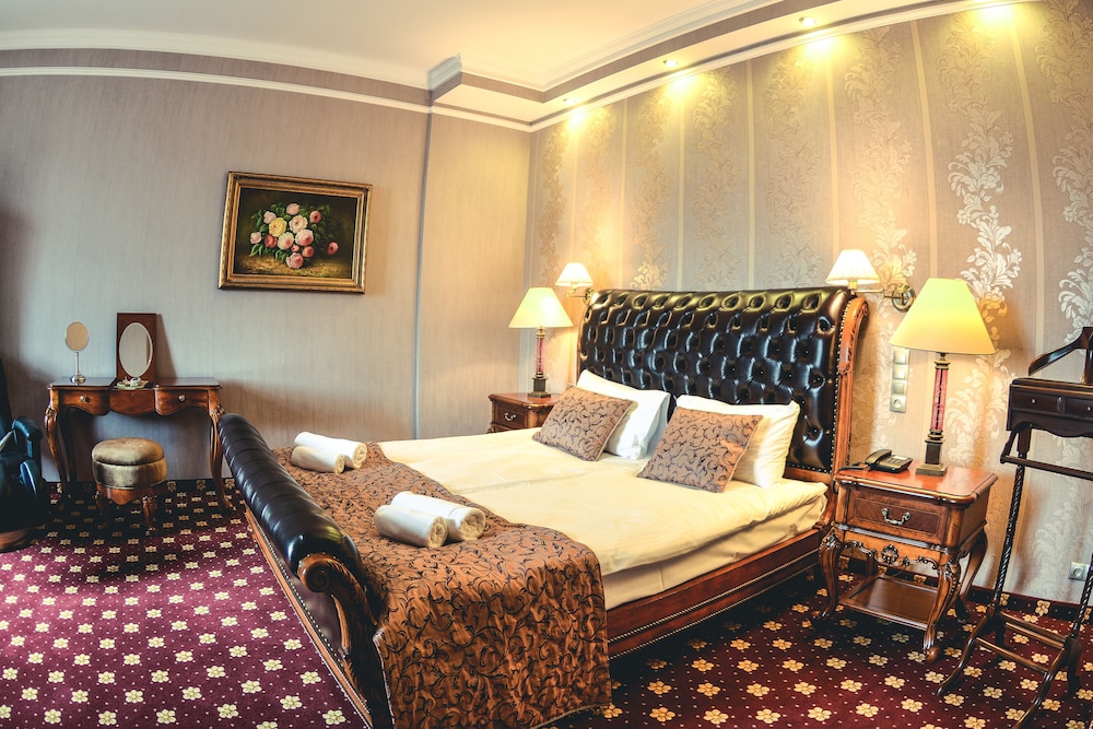 Komoda Club Residence — 4-Star Luxury Hotel in Kalisz, Poland