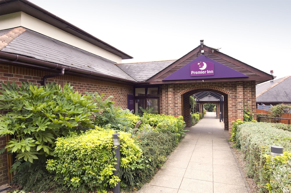 Premier Inn High Wycombe Beaconsfield in High Wycombe, United Kingdom