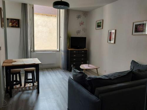Studio Hyper Centre Wifi - last minute hotel in La Chatre