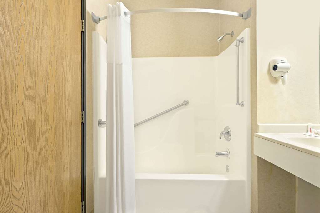 Super 8 by Wyndham Bonne Terre - photo 8