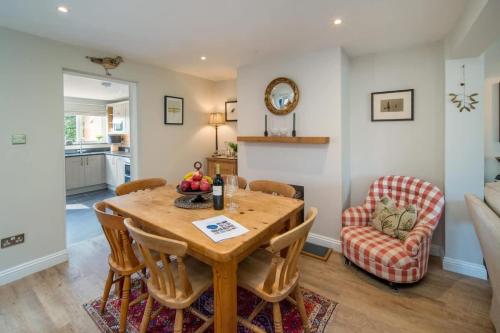 Lily Cottage — 4-Star Luxury Hotel in Gurnard, United Kingdom