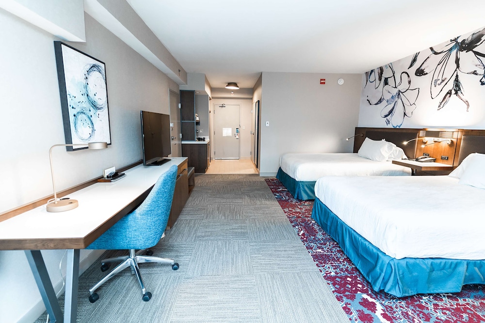 Hilton Garden Inn Fairfax - photo 8