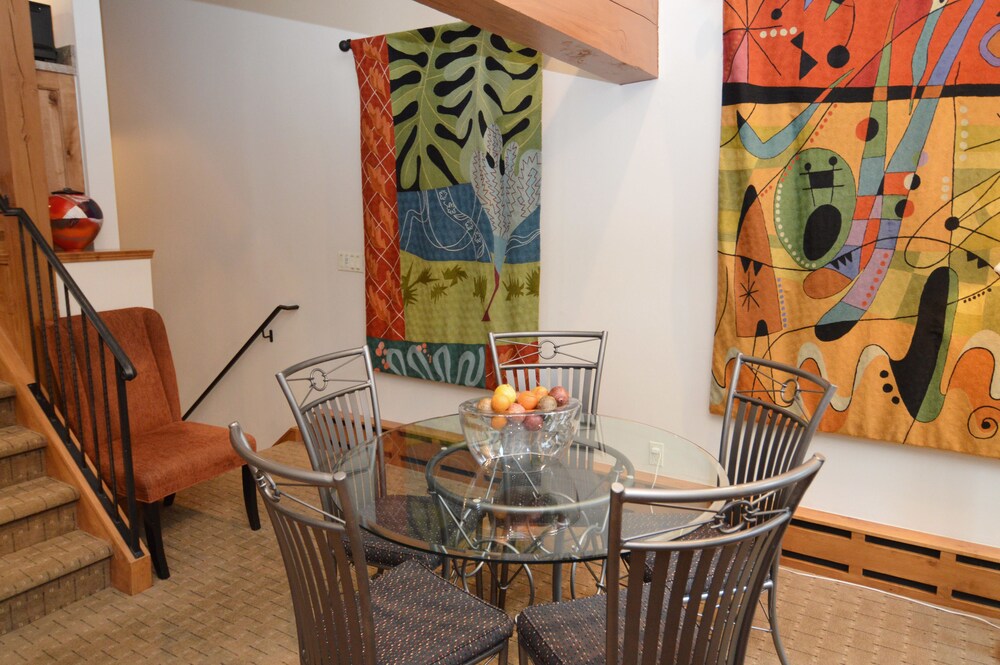 Old Hundred by Frias Properties - photo 6