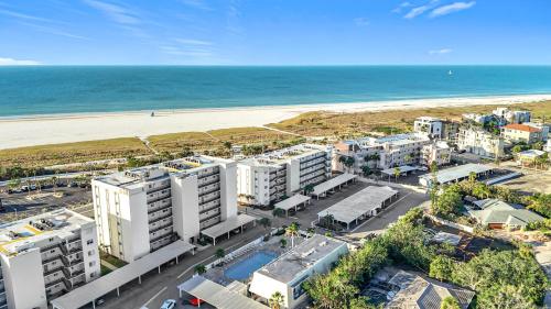 Crescent Royale Condominiums108 in Siesta Key, United States