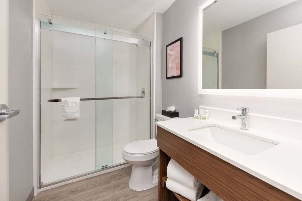Hawthorn Extended Stay by Wyndham Bedford Dallas - photo 26