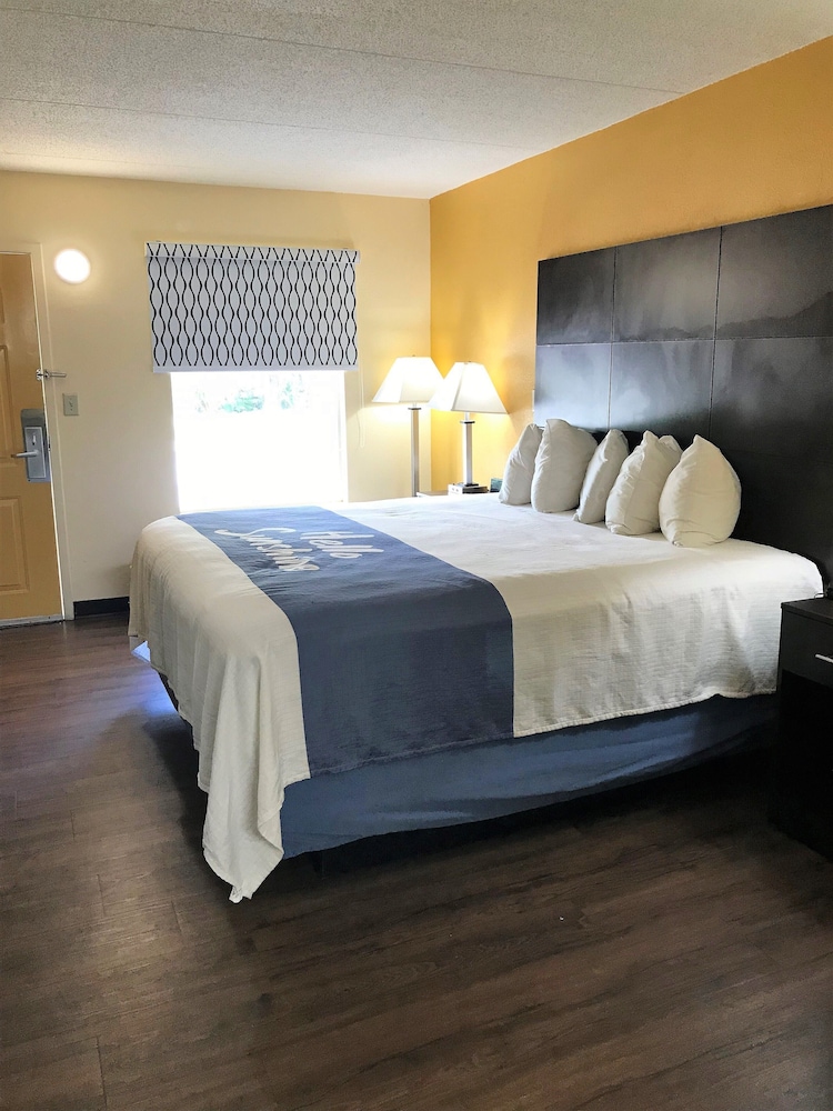 Days Inn by Wyndham Ridgeland South Carolina - photo 10