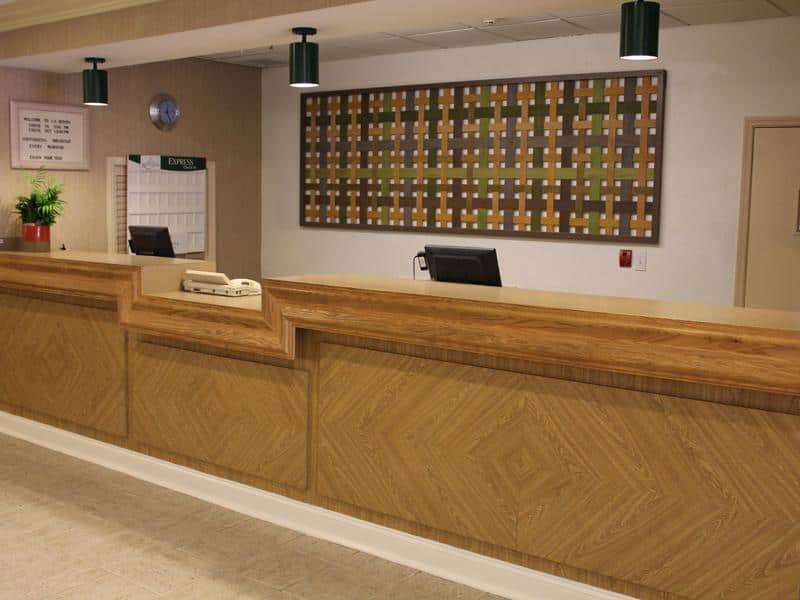 La Quinta Inn & Suites by Wyndham Coral Springs Univ Dr - photo 4