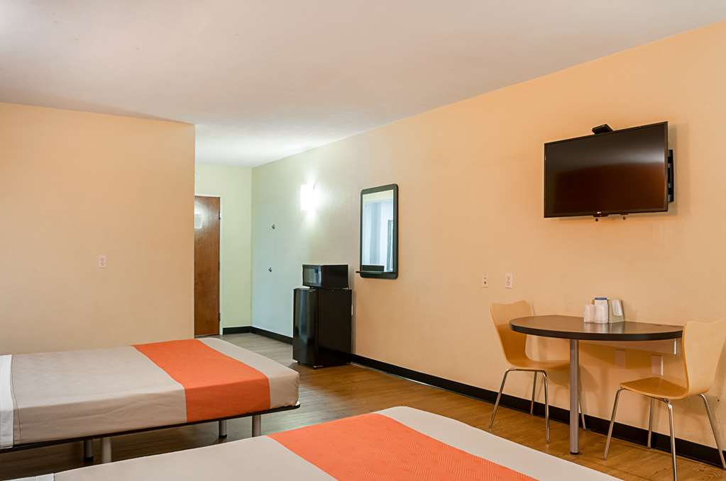 Motel6 New Orleans LA Near Downtown - photo 10