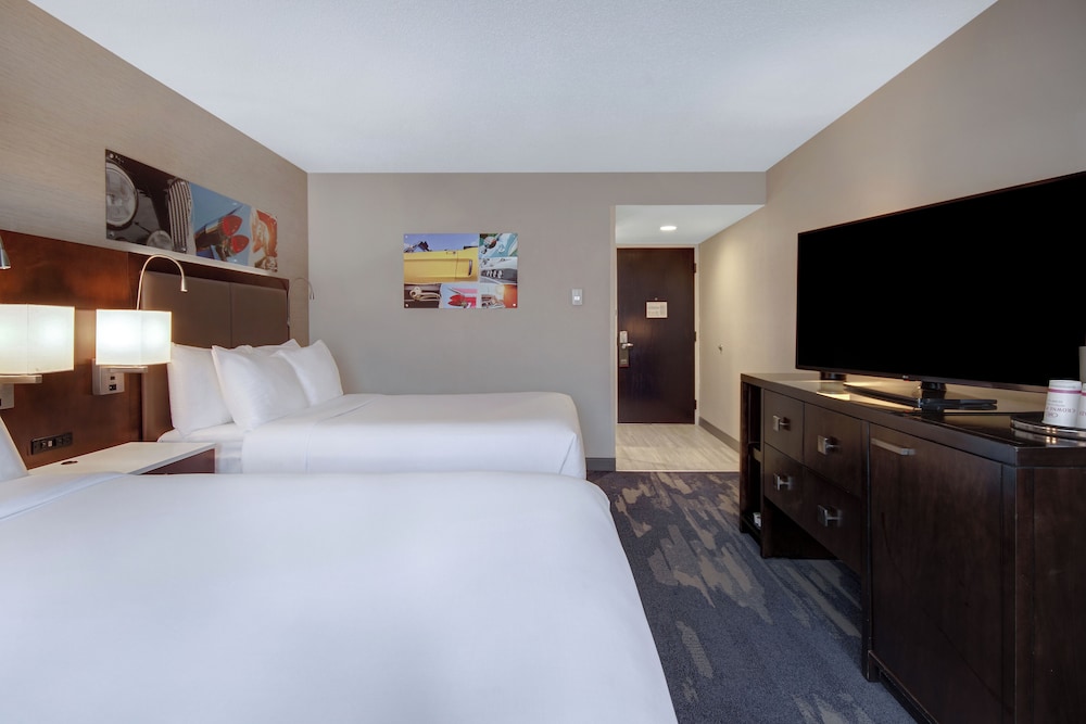 Crowne Plaza Auburn Hills by IHG - photo 6