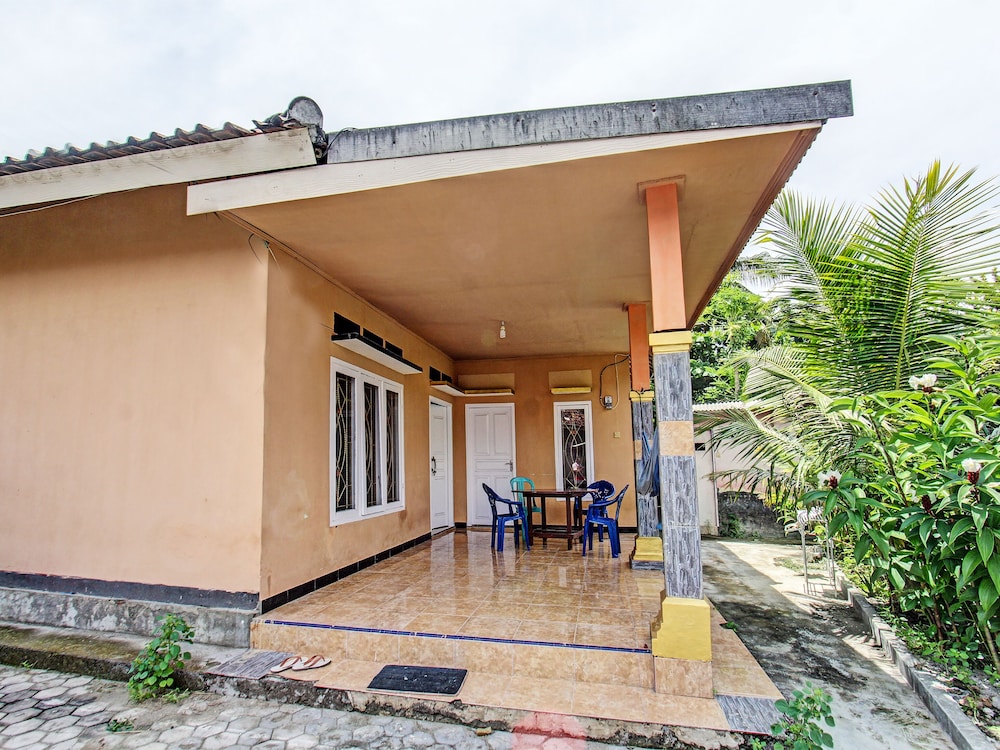 Hotel O Zahira Homestay Near Ekas Surf School and Service — hotel in Janapria